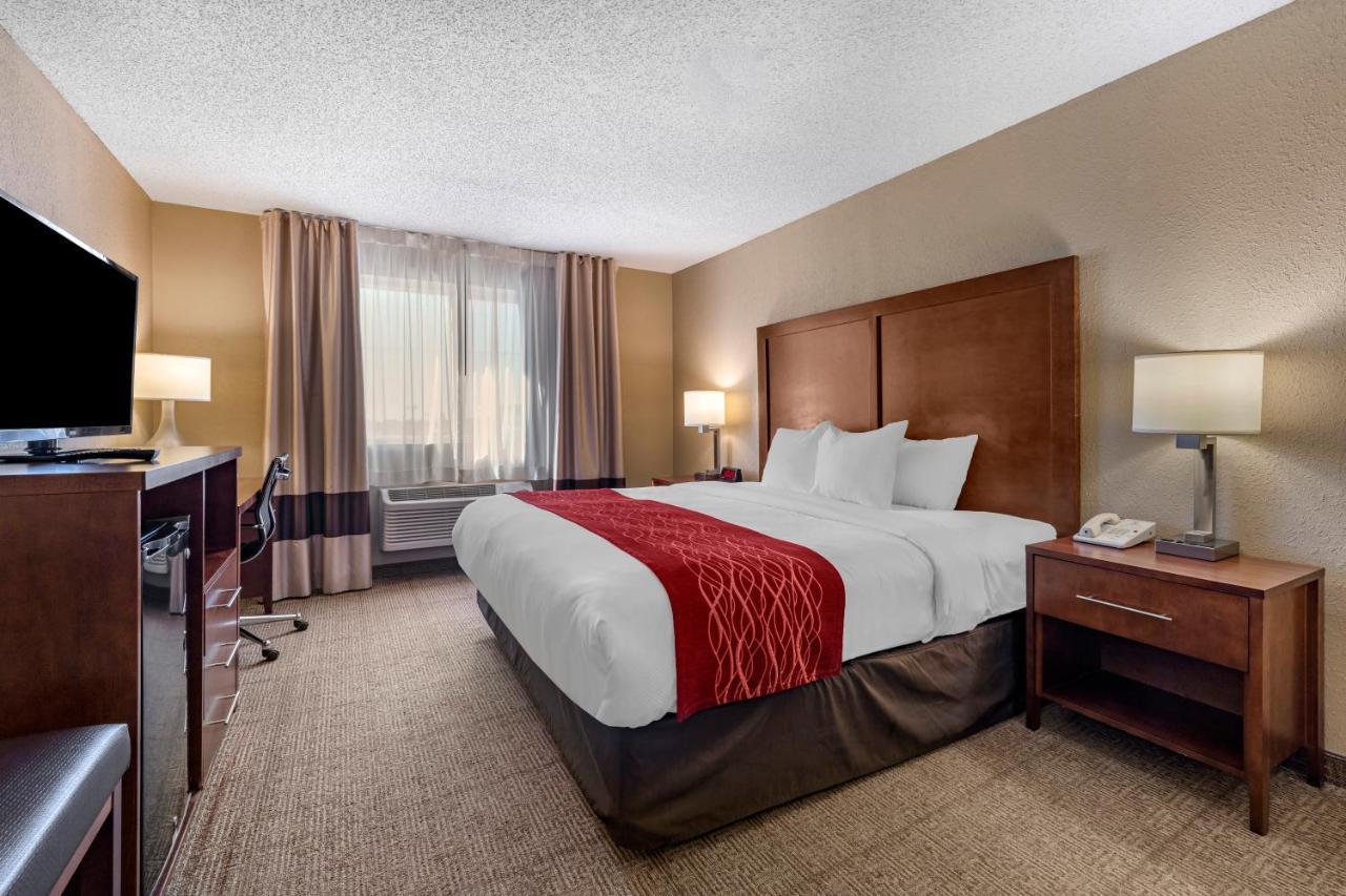 Hotel Comfort & I-70 Hays