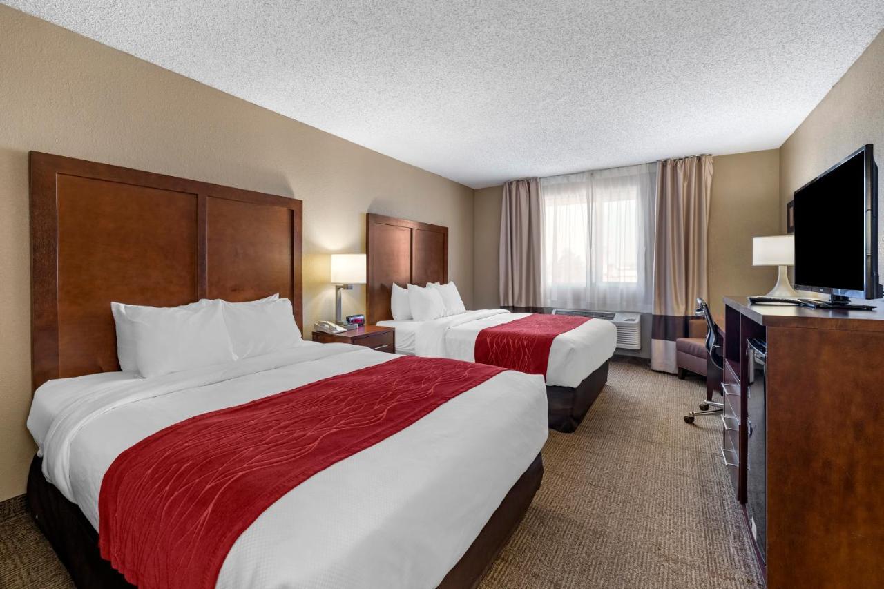 Hotel Comfort & I-70 2*